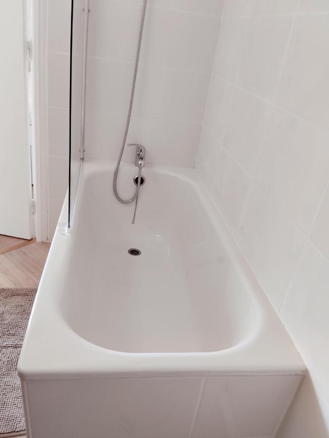 Perle Rare, Appartement Paisible Et Cosy Lamballe Luaran gambar